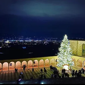 http://assisi-family-house-assisi.hotels-perugia.com